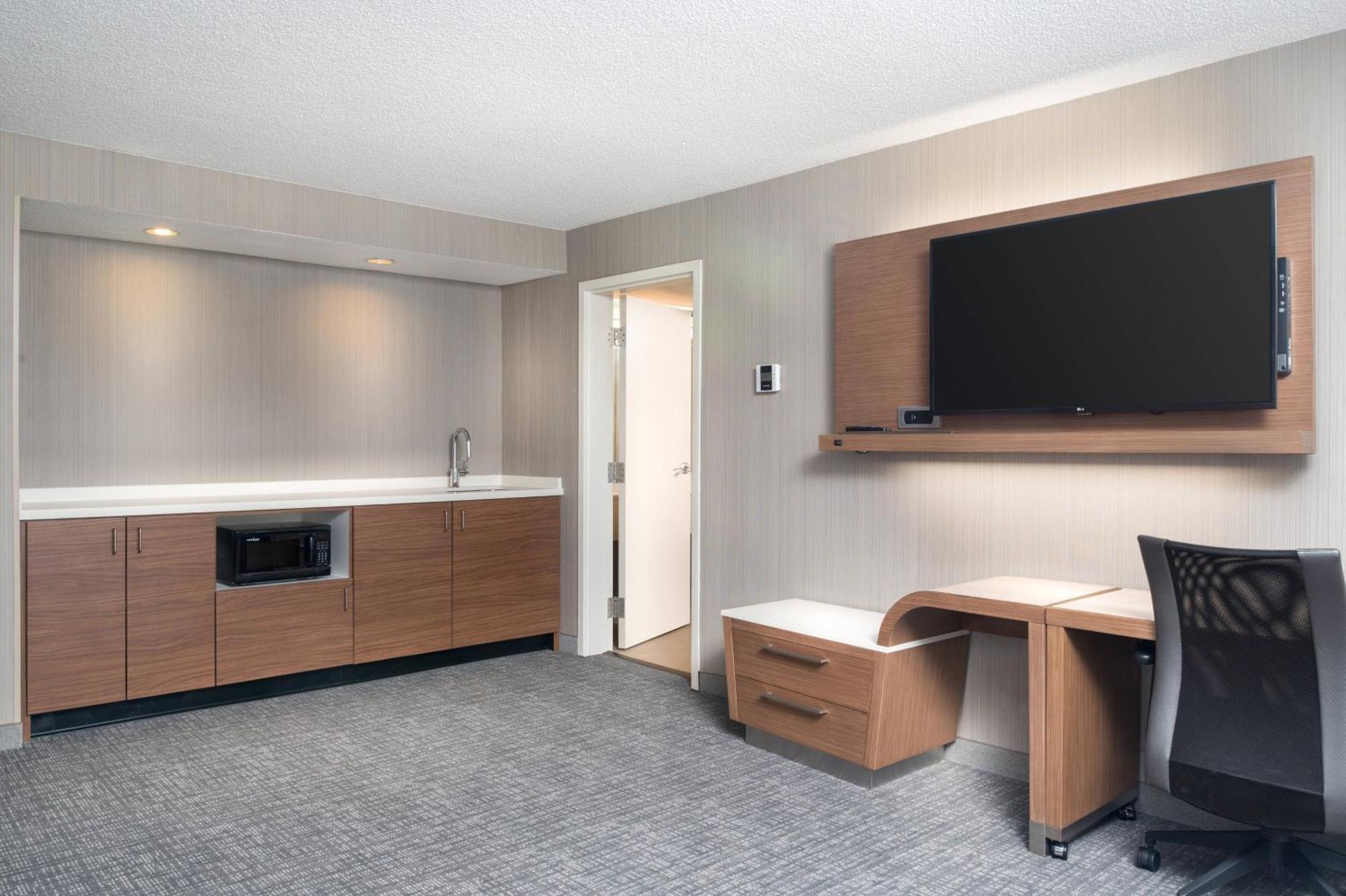 คอร์ตยาร์ด ลินช์เบิร์ก Hotel ภายนอก รูปภาพ