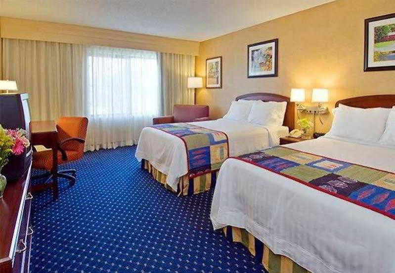 คอร์ตยาร์ด ลินช์เบิร์ก Hotel ภายนอก รูปภาพ